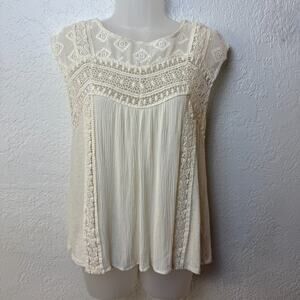 Floral Crochet Sleeveless Top Small Buttons Down Back Boho Coastal Cottagecore